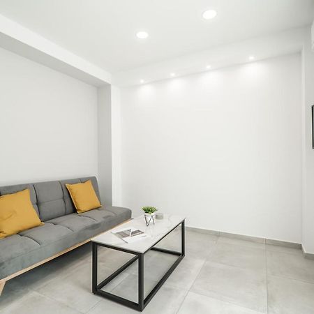 Kiani Apts คาลีเวส ภายนอก รูปภาพ
